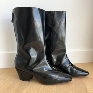 About Arianne - Myrtle Western Boot - NEW -Size 39